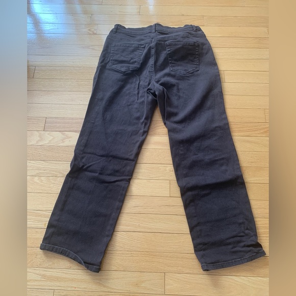 Classic brown jeans - Picture 2 of 4